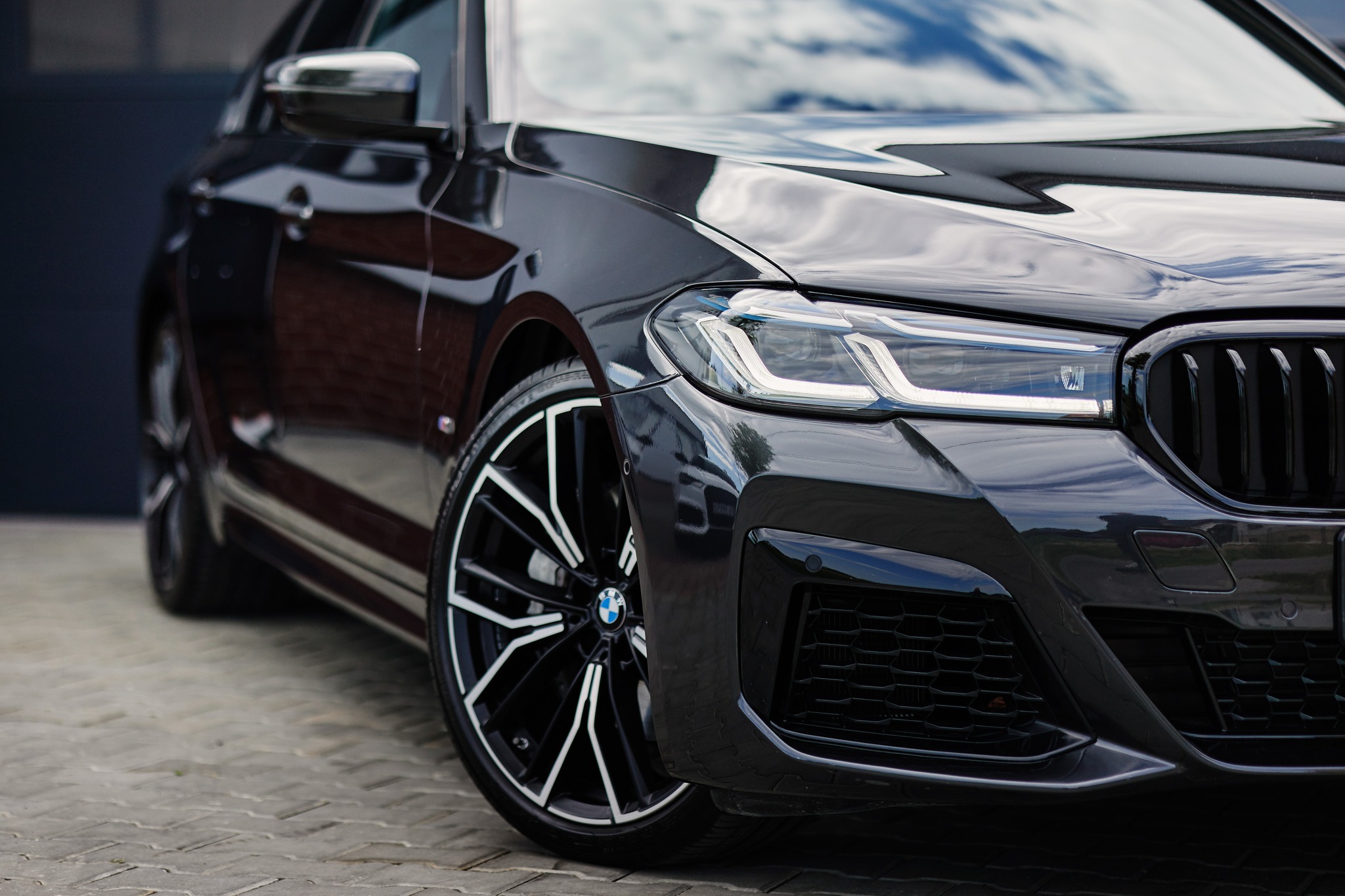 samochód BMW 540i G30